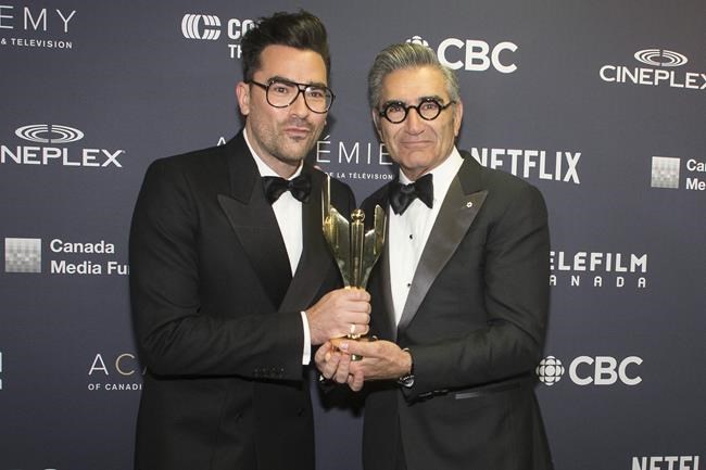 Canada’s Eugene and Dan Levy set to become first father-son duo to host Emmys – Medicine Hat News