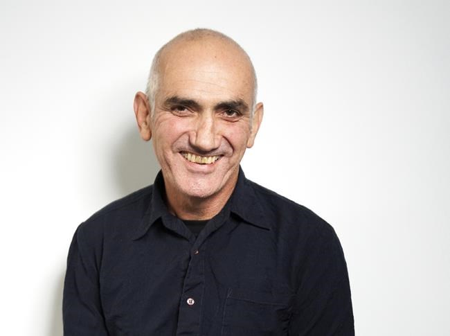 Singer Paul Kelly: An Australian icon the country seems to be keeping for its own – Medicine Hat News