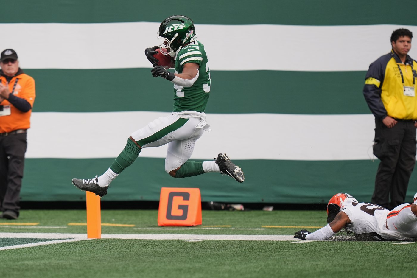 Jets score TDs on kickoff and punt returns in the same game for the 1st time in franchise history